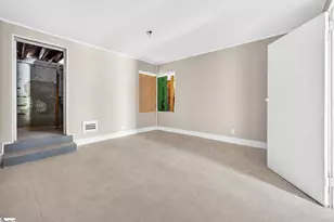 209 E Bramlett Rd, Greenville, SC 29601 - Photo 10