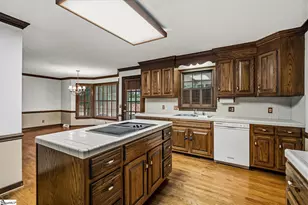 400 Michaux Dr, Greenville, SC 29605 - Photo 16