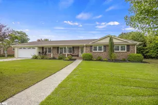 711 Confederate Cir, Taylors, SC 29687 - Photo 1