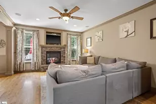 207 Beechwood Dr, Greer, SC 29651 - Photo 8
