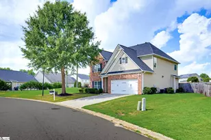 5 Rose Petal Ct, Simpsonville, SC 29680 - Photo 2