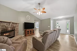 340 Camperdown Ct, Easley, SC 29642 - Photo 6