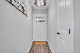 206 Mabry St, Spartanburg, SC 29301 - Photo 6