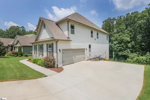 124 Waltzing Vine Ln, Williamston, SC 29697 - Photo 2