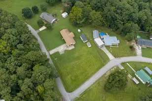 147 Cemetery Dr, Whitmire, SC 29178 - Photo 34