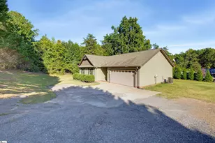 2180 Tigerville Rd, Travelers Rest, SC 29690 - Photo 4