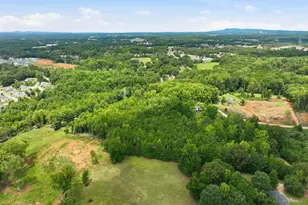 129 Evelyn Dr, Greenville, SC 29605 - Photo 16