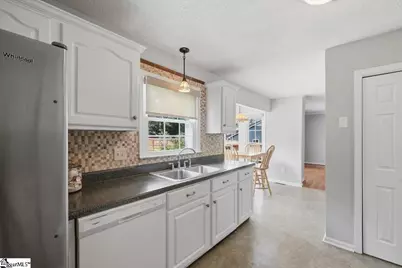 402 Latrobe Drive, Simpsonville, SC 29681 - Photo 14