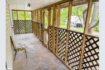 315 W Beattie Street, Liberty, SC 29657 - Photo 2