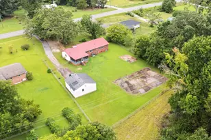 2740 Torrington Rd, Laurens, SC 29360 - Photo 28
