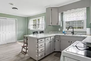 2740 Torrington Rd, Laurens, SC 29360 - Photo 6