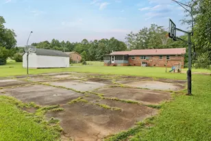 2740 Torrington Rd, Laurens, SC 29360 - Photo 24