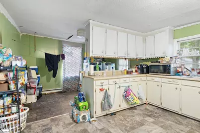 305 Southview Drive, Laurens, SC 29360 - Photo 6