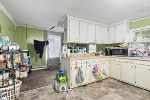 305 Southview Dr, Laurens, SC 29360 - Photo 6