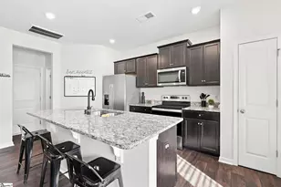 1354 Wunder Way, Spartanburg, SC 29316 - Photo 8
