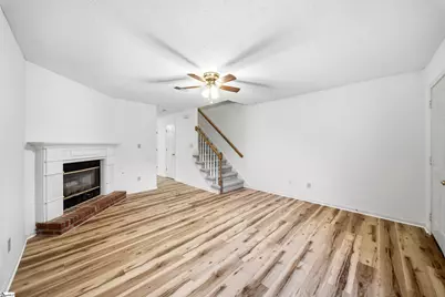504 S Townes Court, Spartanburg, SC 29301 - Photo 2