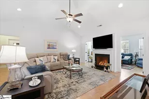 1018 Blythwood Dr, Piedmont, SC 29673 - Photo 2