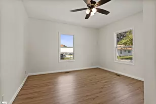 101 Gordon St, Clinton, SC 29325 - Photo 8
