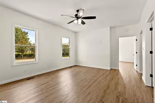 101 Gordon St, Clinton, SC 29325 - Photo 6