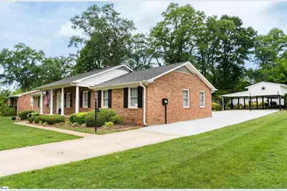 108 Ridgeway Drive, Spartanburg, SC 29301 - Photo 2
