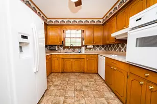 108 Ridgeway Dr, Spartanburg, SC 29301 - Photo 10
