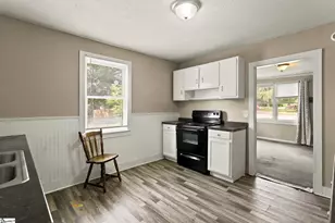 23 Black St, Williamston, SC 29697 - Photo 8