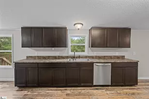 20 Bramlett Rd, Taylors, SC 29687 - Photo 6