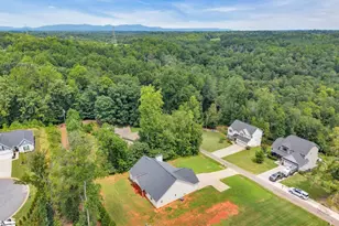 27 Carriage Dr, Greer, SC 29651 - Photo 44