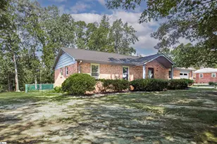 120 Pineview Dr, Easley, SC 29642 - Photo 2