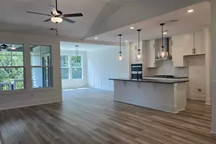 131 Shale Dr, Central, SC 29630 - Photo 2