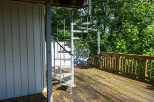 14 Persimmon Ln, Greenville, SC 29609 - Photo 8