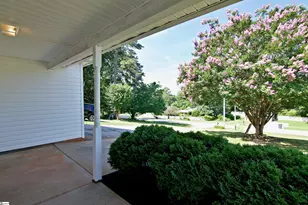 305 N Chestnut St, Seneca, SC 29678 - Photo 6