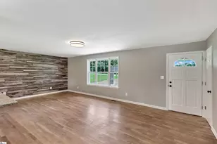 1001 Fairfield Dr, Anderson, SC 29621 - Photo 4