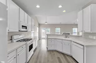 201 N Orchard Farms Ave, Simpsonville, SC 29681 - Photo 10
