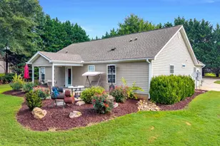 1 Berry Tree Ct, Greer, SC 29651 - Photo 4