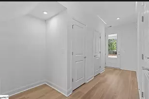 19 Merganser Ct, Greenville, SC 29607 - Photo 2