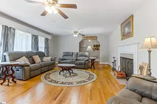 205 Dixon St, Clinton, SC 29325 - Photo 8
