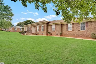 511 Jacobs Rd, Greenville, SC 29605 - Photo 2