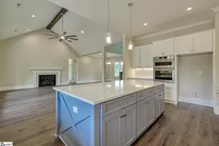 586 Clifdale Rd, Spartanburg, SC 29307 - Photo 16