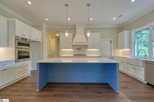 586 Clifdale Rd, Spartanburg, SC 29307 - Photo 12