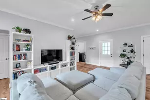 118 W Belvedere Rd, Greenville, SC 29605 - Photo 2