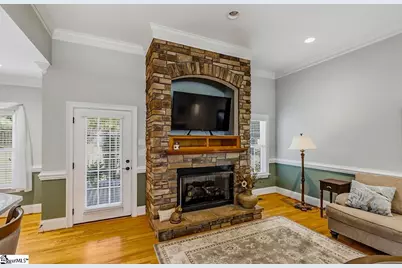 821 E Golden View Lane, Boiling Springs, SC 29316 - Photo 14
