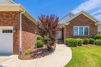 821 E Golden View Lane, Boiling Springs, SC 29316 - Photo 2