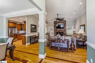 821 E Golden View Ln, Boiling Springs, SC 29316 - Photo 4