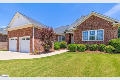 821 E Golden View Lane, Boiling Springs, SC 29316 - Photo 1