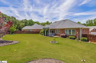 821 E Golden View Ln, Boiling Springs, SC 29316 - Photo 38
