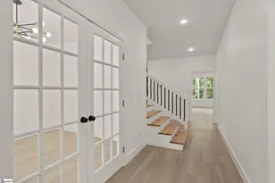 129 Faulkner Cir, Greer, SC 29651 - Photo 2