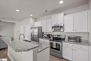 113 McFarlin St, Easley, SC 29640 - Photo 8