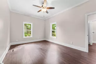 409 W Curtis St, Simpsonville, SC 29681 - Photo 16