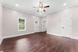 409 W Curtis St, Simpsonville, SC 29681 - Photo 6